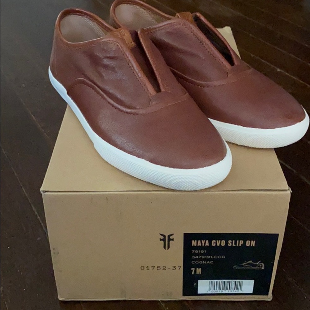 FRYE MAYA CVO Slip On: COGNAC